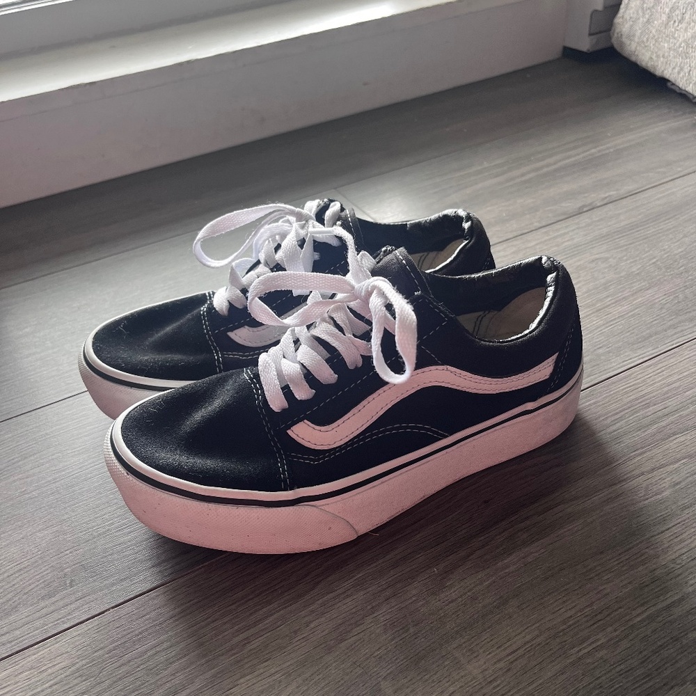 Vans oldskool platform sneakers sz 6